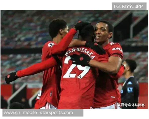 利物浦足球俱乐部在深圳开设新店名宿麦克马纳曼亲临助阵庆祝活动