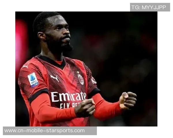 托莫里谈续约与停赛风险称经纪人全权处理队友会顶上