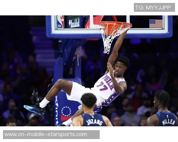 76人半场领先22分马克西独得18分勇士首节仅得10分表现惨淡